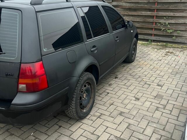 Черный Фольксваген Гольф, объемом двигателя 1.9 л и пробегом 235 тыс. км за 1850 $, фото 11 на Automoto.ua