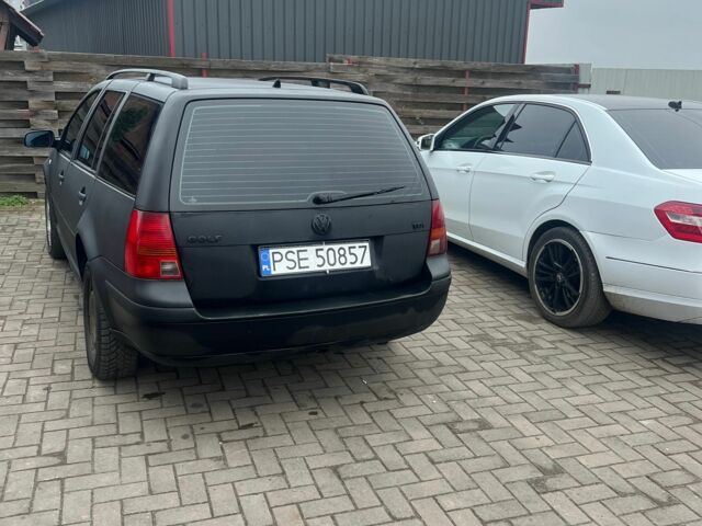 Черный Фольксваген Гольф, объемом двигателя 1.9 л и пробегом 235 тыс. км за 1850 $, фото 12 на Automoto.ua