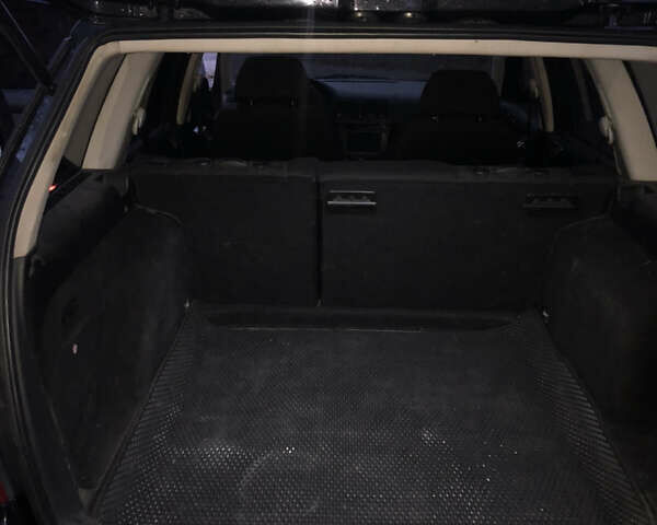 Черный Фольксваген Гольф, объемом двигателя 1.6 л и пробегом 311 тыс. км за 5000 $, фото 13 на Automoto.ua