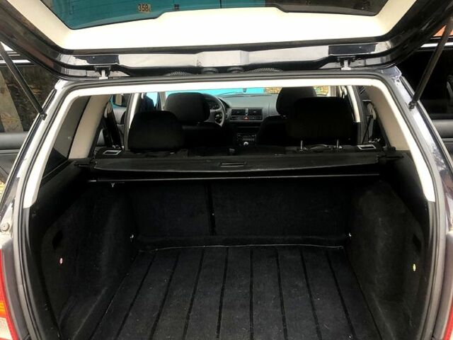 Чорний Фольксваген Гольф, об'ємом двигуна 1.4 л та пробігом 223 тис. км за 4700 $, фото 12 на Automoto.ua