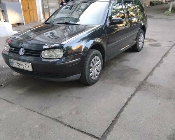 Черный Фольксваген Гольф, объемом двигателя 1.6 л и пробегом 360 тыс. км за 3700 $, фото 3 на Automoto.ua