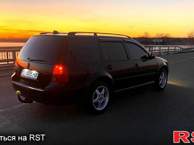 Черный Фольксваген Гольф, объемом двигателя 2 л и пробегом 290 тыс. км за 4000 $, фото 2 на Automoto.ua