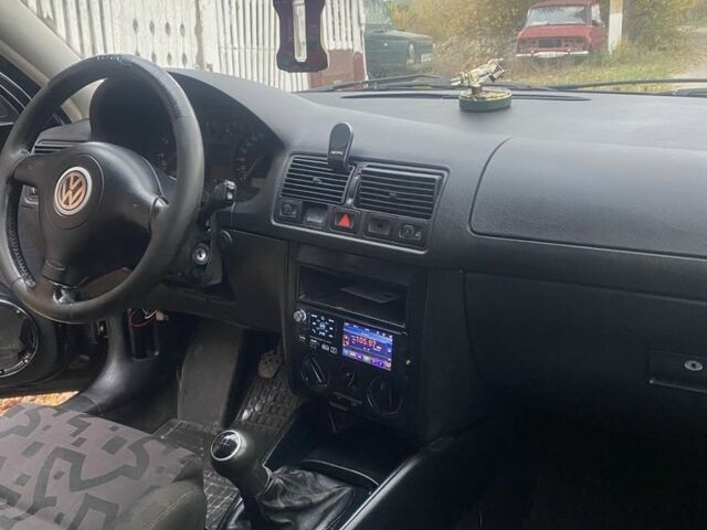 Чорний Фольксваген Гольф, об'ємом двигуна 1.6 л та пробігом 3 тис. км за 1100 $, фото 4 на Automoto.ua