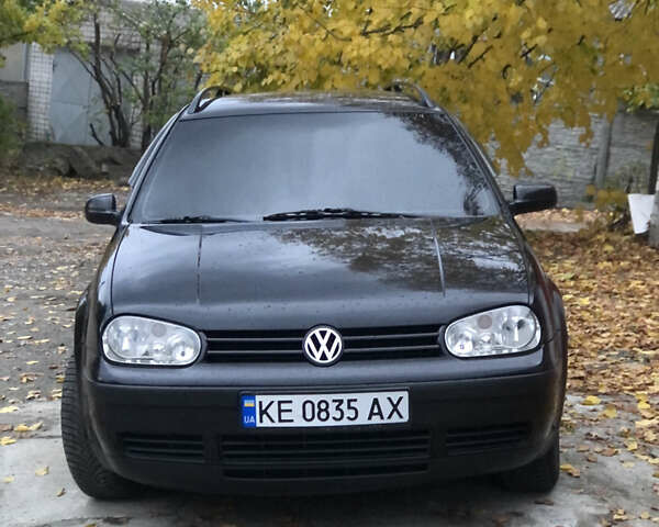 Черный Фольксваген Гольф, объемом двигателя 1.6 л и пробегом 311 тыс. км за 5000 $, фото 5 на Automoto.ua