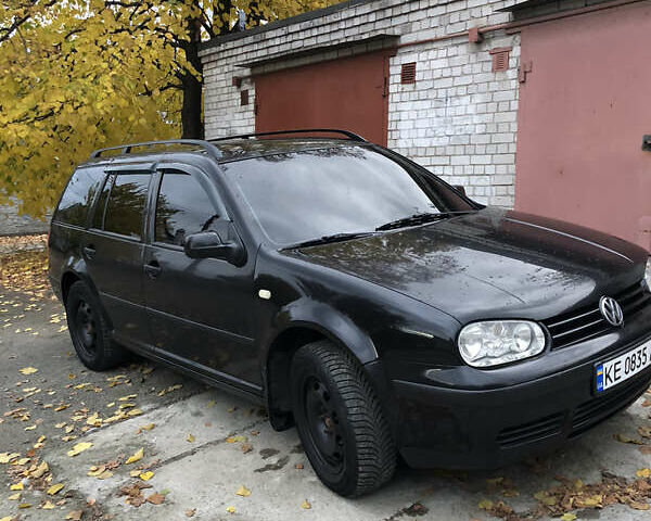 Черный Фольксваген Гольф, объемом двигателя 1.6 л и пробегом 311 тыс. км за 5000 $, фото 6 на Automoto.ua