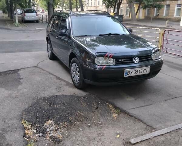 Черный Фольксваген Гольф, объемом двигателя 1.6 л и пробегом 360 тыс. км за 3700 $, фото 7 на Automoto.ua