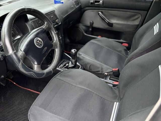 Черный Фольксваген Гольф, объемом двигателя 1.9 л и пробегом 400 тыс. км за 3400 $, фото 6 на Automoto.ua