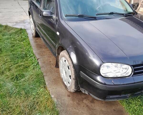 Черный Фольксваген Гольф, объемом двигателя 1.6 л и пробегом 190 тыс. км за 4200 $, фото 3 на Automoto.ua