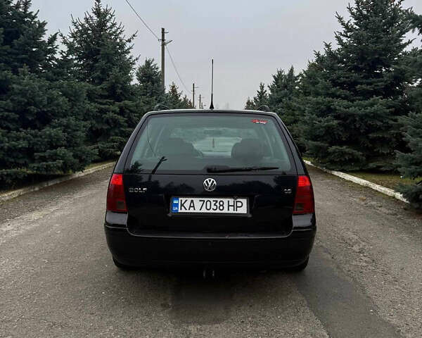 Черный Фольксваген Гольф, объемом двигателя 1.6 л и пробегом 252 тыс. км за 4500 $, фото 5 на Automoto.ua