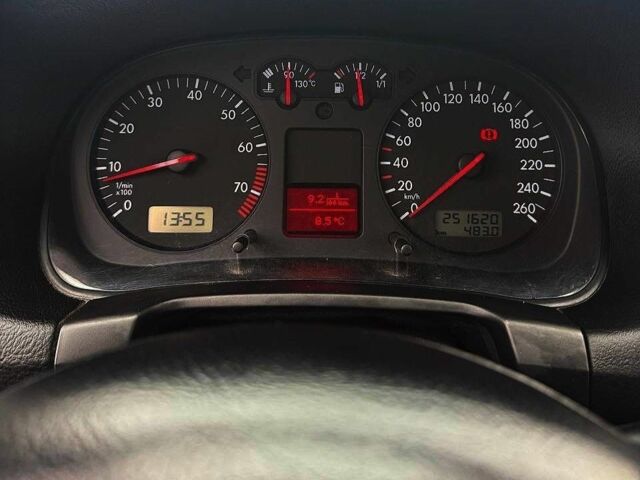 Чорний Фольксваген Гольф, об'ємом двигуна 1.6 л та пробігом 252 тис. км за 4500 $, фото 16 на Automoto.ua