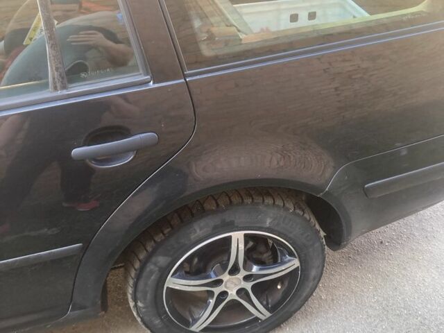 Черный Фольксваген Гольф, объемом двигателя 1.9 л и пробегом 350 тыс. км за 4900 $, фото 7 на Automoto.ua