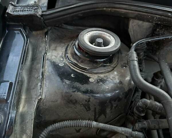 Черный Фольксваген Гольф, объемом двигателя 1.6 л и пробегом 167 тыс. км за 3600 $, фото 19 на Automoto.ua