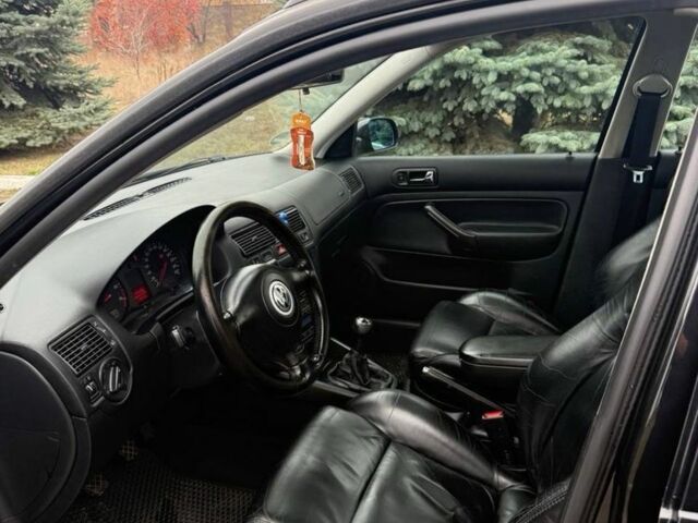 Чорний Фольксваген Гольф, об'ємом двигуна 1.6 л та пробігом 252 тис. км за 4500 $, фото 12 на Automoto.ua