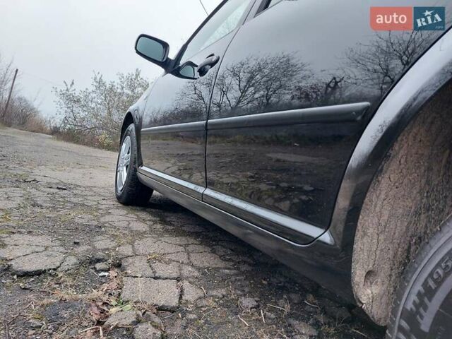 Черный Фольксваген Гольф, объемом двигателя 1.6 л и пробегом 245 тыс. км за 3950 $, фото 47 на Automoto.ua