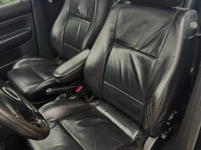 Чорний Фольксваген Гольф, об'ємом двигуна 1.6 л та пробігом 252 тис. км за 4500 $, фото 11 на Automoto.ua