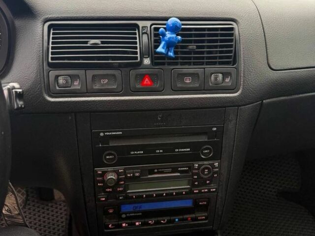 Чорний Фольксваген Гольф, об'ємом двигуна 1.6 л та пробігом 252 тис. км за 4500 $, фото 14 на Automoto.ua