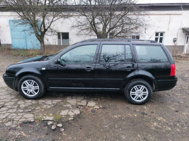 Черный Фольксваген Гольф, объемом двигателя 1.6 л и пробегом 245 тыс. км за 3950 $, фото 3 на Automoto.ua