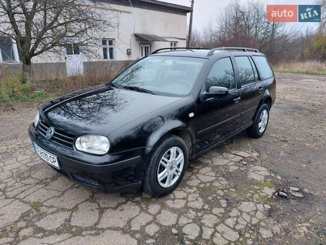 Черный Фольксваген Гольф, объемом двигателя 1.6 л и пробегом 245 тыс. км за 3950 $, фото 42 на Automoto.ua