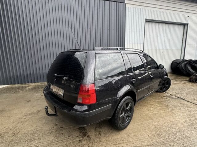 Черный Фольксваген Гольф, объемом двигателя 1.9 л и пробегом 280 тыс. км за 2150 $, фото 4 на Automoto.ua