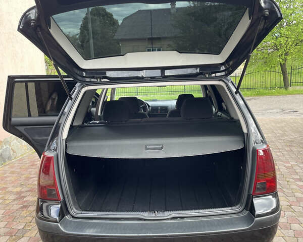 Черный Фольксваген Гольф, объемом двигателя 1.6 л и пробегом 99 тыс. км за 4450 $, фото 4 на Automoto.ua