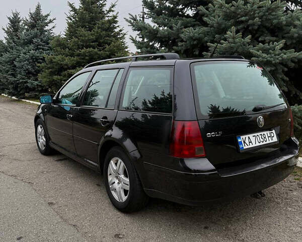 Черный Фольксваген Гольф, объемом двигателя 1.6 л и пробегом 252 тыс. км за 4500 $, фото 6 на Automoto.ua