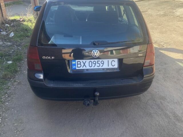 Черный Фольксваген Гольф, объемом двигателя 1.9 л и пробегом 350 тыс. км за 4900 $, фото 2 на Automoto.ua