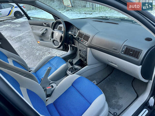 Чорний Фольксваген Гольф, об'ємом двигуна 1.6 л та пробігом 200 тис. км за 3800 $, фото 26 на Automoto.ua