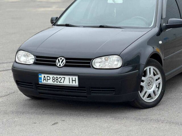 Черный Фольксваген Гольф, объемом двигателя 2 л и пробегом 230 тыс. км за 4499 $, фото 1 на Automoto.ua