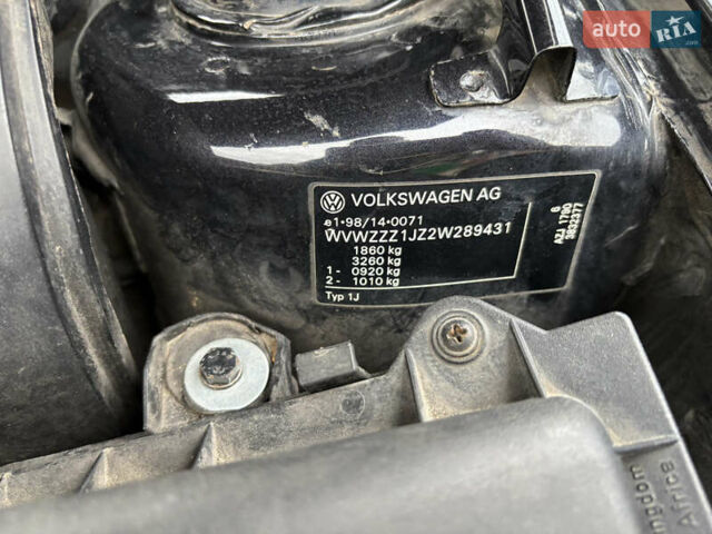 Фольксваген Гольф 2001 в Хмельницком на Automoto.ua Черный Фольксваген Гольф, объемом двигателя 1.98 л и пробегом 234 тыс. км за 4900 $, фото 28 на Automoto.ua