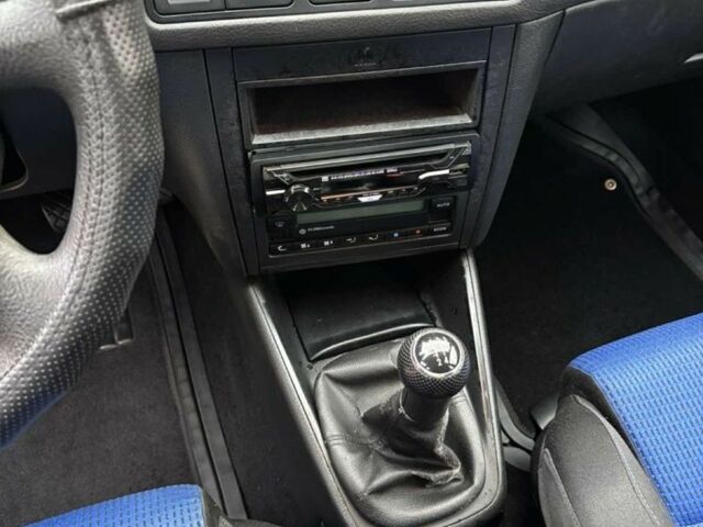 Чорний Фольксваген Гольф, об'ємом двигуна 2 л та пробігом 234 тис. км за 4900 $, фото 18 на Automoto.ua