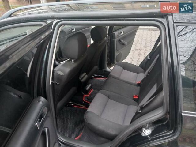 Черный Фольксваген Гольф, объемом двигателя 1.39 л и пробегом 280 тыс. км за 3600 $, фото 7 на Automoto.ua