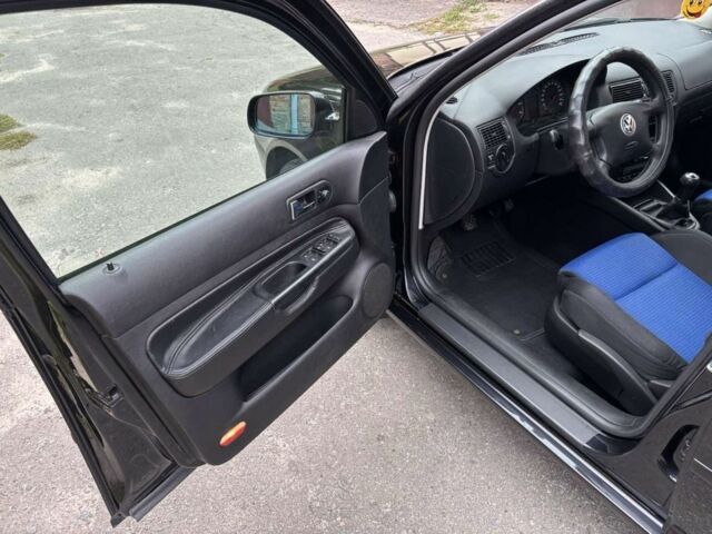 Чорний Фольксваген Гольф, об'ємом двигуна 2 л та пробігом 234 тис. км за 4900 $, фото 16 на Automoto.ua