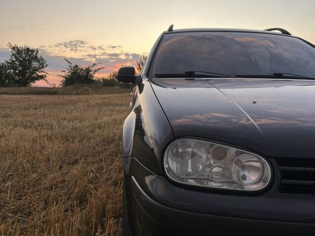 Черный Фольксваген Гольф, объемом двигателя 1.9 л и пробегом 400 тыс. км за 2500 $, фото 2 на Automoto.ua