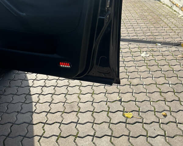 Черный Фольксваген Гольф, объемом двигателя 1.6 л и пробегом 251 тыс. км за 4300 $, фото 18 на Automoto.ua