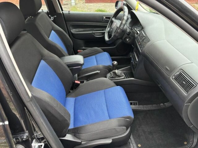 Чорний Фольксваген Гольф, об'ємом двигуна 2 л та пробігом 234 тис. км за 4900 $, фото 9 на Automoto.ua