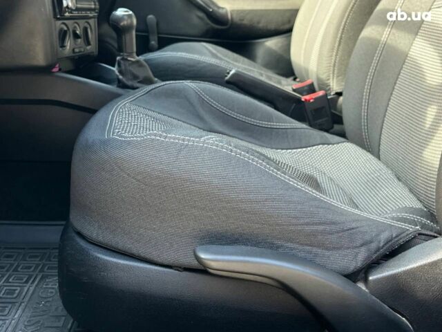 Чорний Фольксваген Гольф, об'ємом двигуна 1.4 л та пробігом 227 тис. км за 5290 $, фото 4 на Automoto.ua