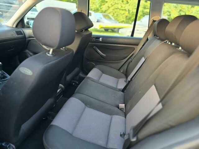 Чорний Фольксваген Гольф, об'ємом двигуна 1.9 л та пробігом 273 тис. км за 1450 $, фото 6 на Automoto.ua