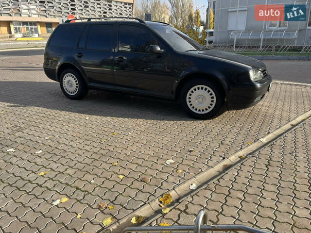 Черный Фольксваген Гольф, объемом двигателя 1.6 л и пробегом 251 тыс. км за 4300 $, фото 5 на Automoto.ua