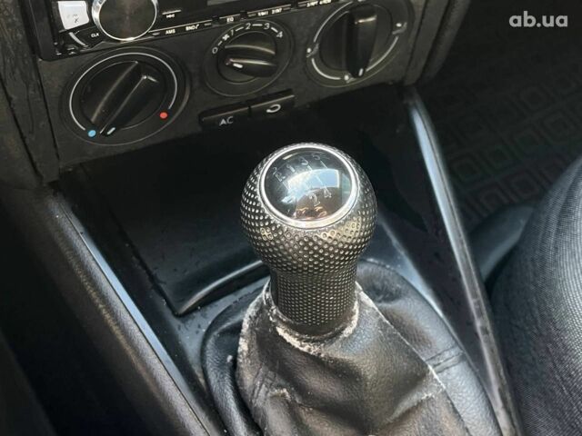 Чорний Фольксваген Гольф, об'ємом двигуна 1.4 л та пробігом 227 тис. км за 5290 $, фото 13 на Automoto.ua