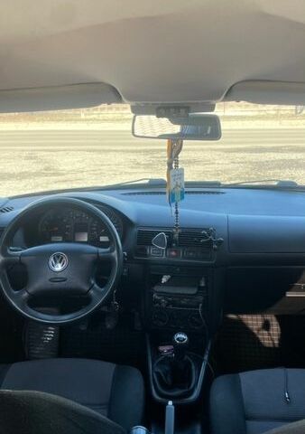 Чорний Фольксваген Гольф, об'ємом двигуна 1.6 л та пробігом 273 тис. км за 4500 $, фото 17 на Automoto.ua