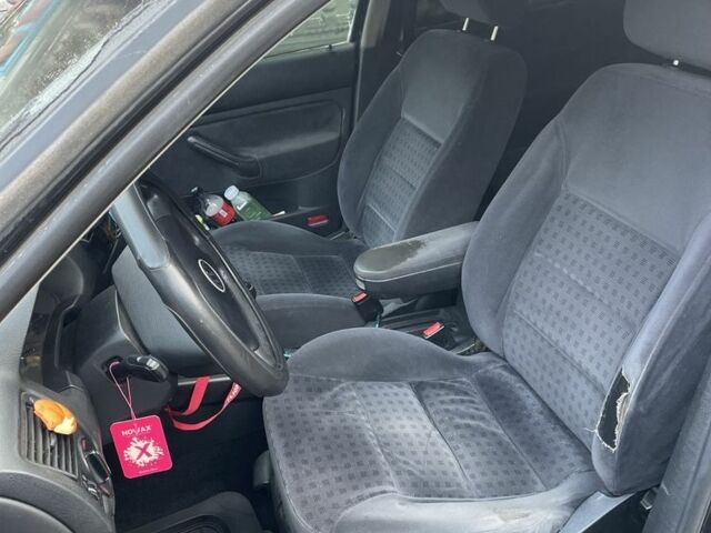 Черный Фольксваген Гольф, объемом двигателя 1.9 л и пробегом 3 тыс. км за 1664 $, фото 3 на Automoto.ua