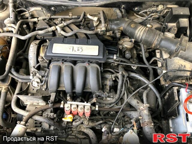 Черный Фольксваген Гольф, объемом двигателя 1.6 л и пробегом 271 тыс. км за 4000 $, фото 2 на Automoto.ua