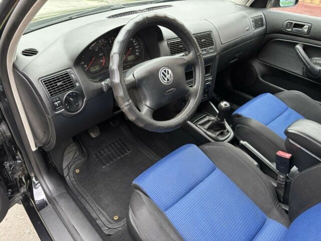 Чорний Фольксваген Гольф, об'ємом двигуна 2 л та пробігом 234 тис. км за 4900 $, фото 17 на Automoto.ua