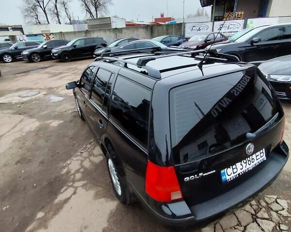 Черный Фольксваген Гольф, объемом двигателя 1.39 л и пробегом 212 тыс. км за 4700 $, фото 14 на Automoto.ua