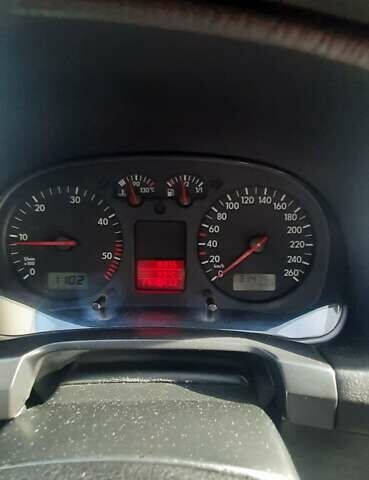 Черный Фольксваген Гольф, объемом двигателя 1.9 л и пробегом 314 тыс. км за 5000 $, фото 16 на Automoto.ua