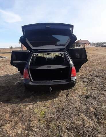 Черный Фольксваген Гольф, объемом двигателя 1.9 л и пробегом 314 тыс. км за 5000 $, фото 5 на Automoto.ua