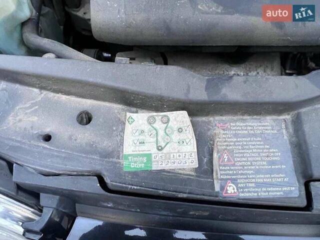 Черный Фольксваген Гольф, объемом двигателя 1.6 л и пробегом 272 тыс. км за 4500 $, фото 17 на Automoto.ua