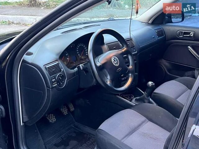 Черный Фольксваген Гольф, объемом двигателя 1.6 л и пробегом 272 тыс. км за 4500 $, фото 42 на Automoto.ua