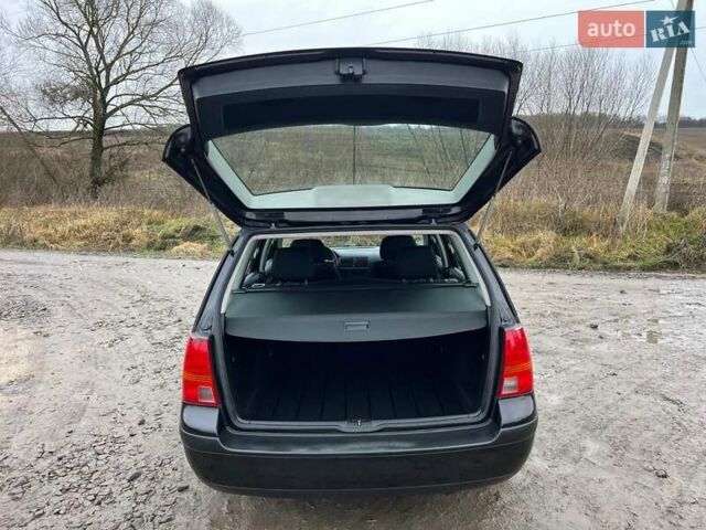 Черный Фольксваген Гольф, объемом двигателя 1.6 л и пробегом 136 тыс. км за 5700 $, фото 42 на Automoto.ua