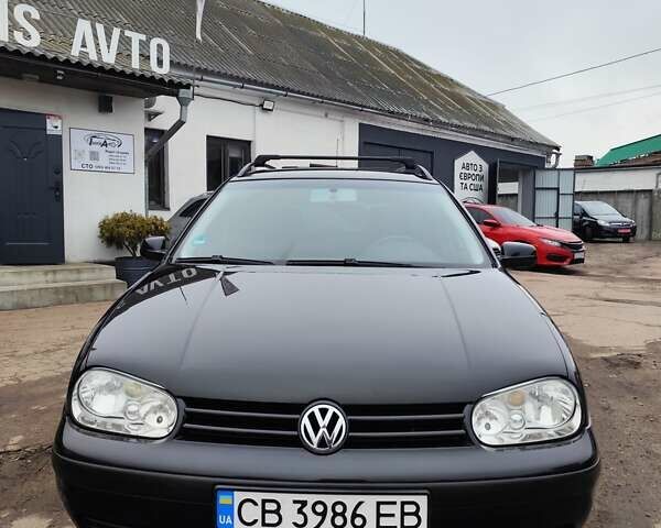 Черный Фольксваген Гольф, объемом двигателя 1.39 л и пробегом 212 тыс. км за 4700 $, фото 1 на Automoto.ua